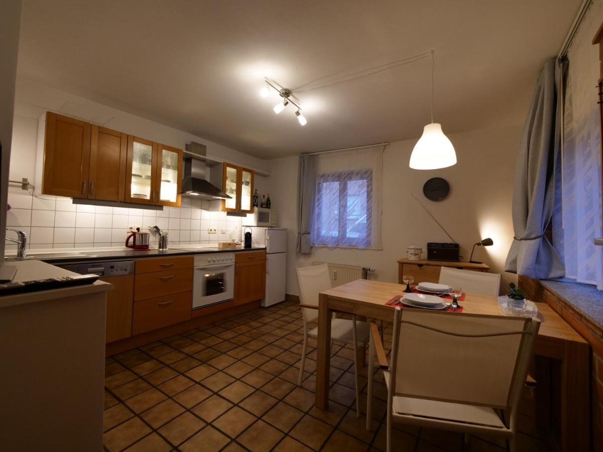 Fachwerkhaus In Ruhiger Altstadt By Rabe - Free Netflix & Eigene Terrasse Karlsruhe Ngoại thất bức ảnh