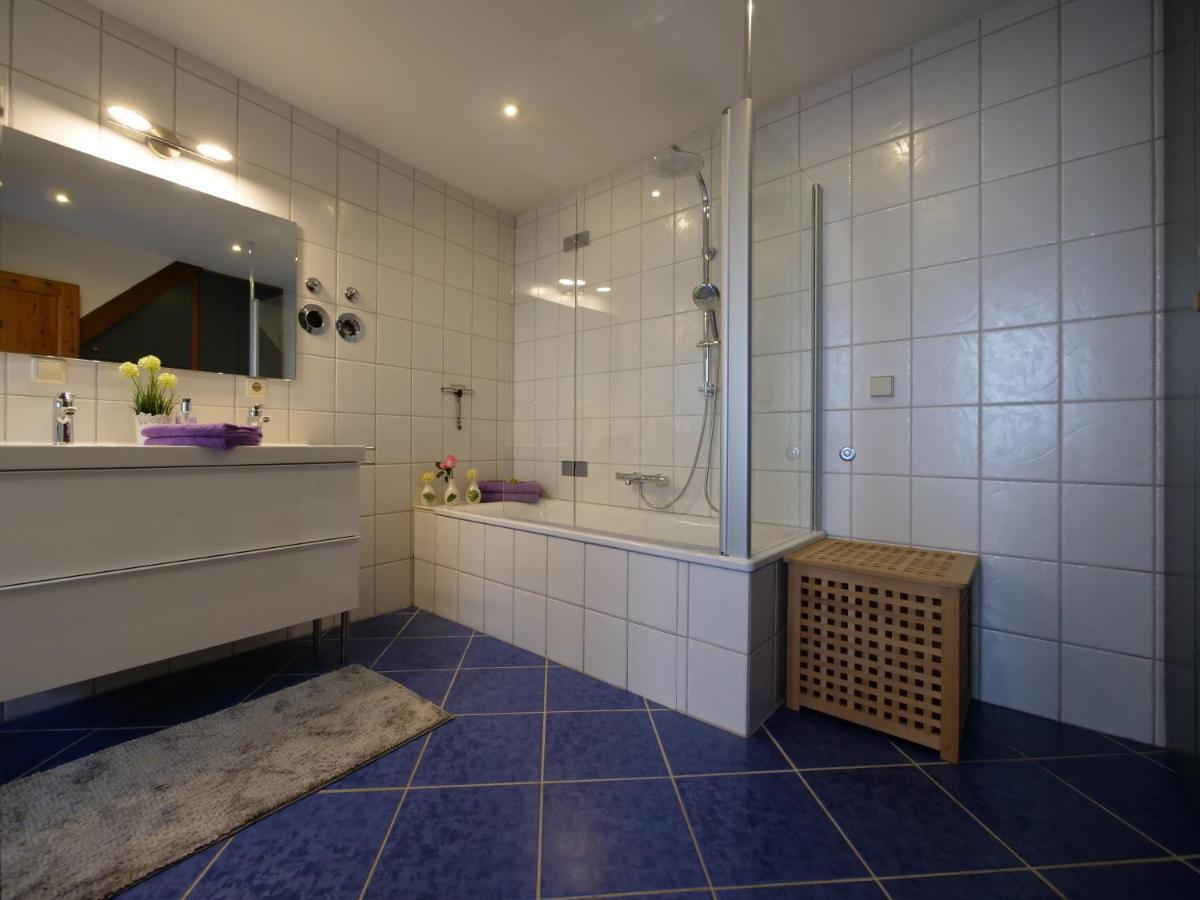 Fachwerkhaus In Ruhiger Altstadt By Rabe - Free Netflix & Eigene Terrasse Karlsruhe Ngoại thất bức ảnh