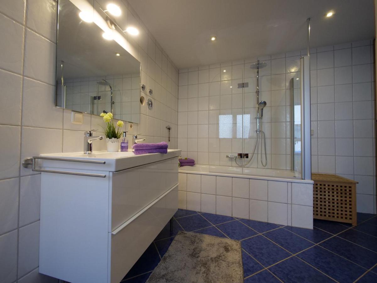 Fachwerkhaus In Ruhiger Altstadt By Rabe - Free Netflix & Eigene Terrasse Karlsruhe Ngoại thất bức ảnh