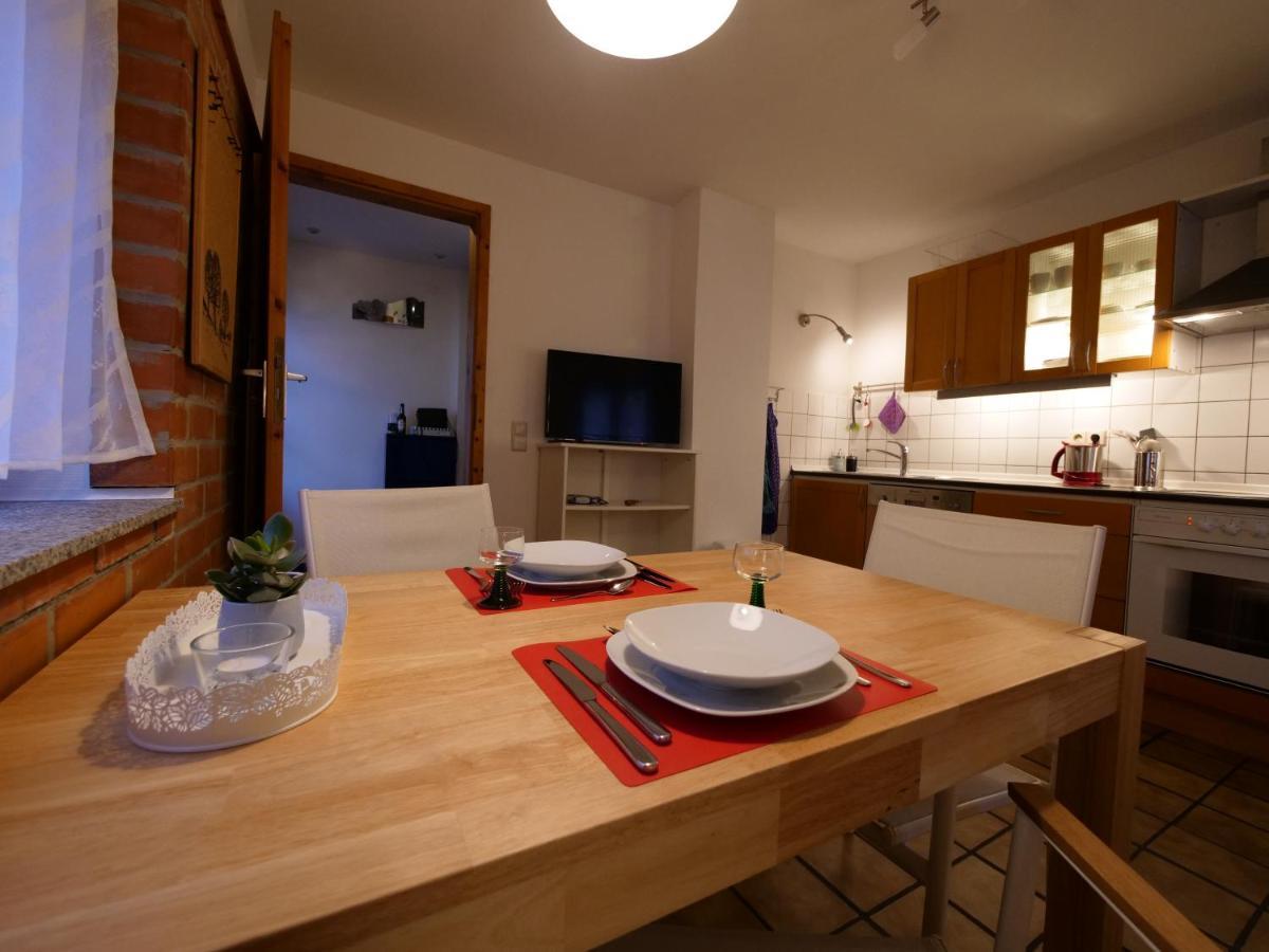 Fachwerkhaus In Ruhiger Altstadt By Rabe - Free Netflix & Eigene Terrasse Karlsruhe Ngoại thất bức ảnh
